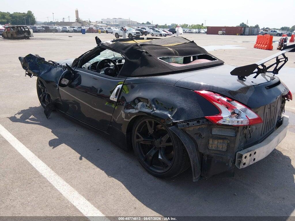 JN1AZ4FH1AM300612 2010 NISSAN 370Z photo no. 3