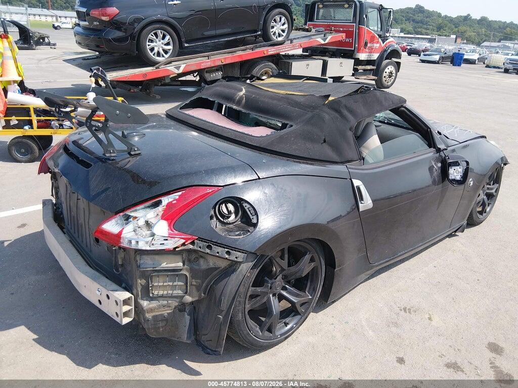 JN1AZ4FH1AM300612 2010 NISSAN 370Z photo no. 4