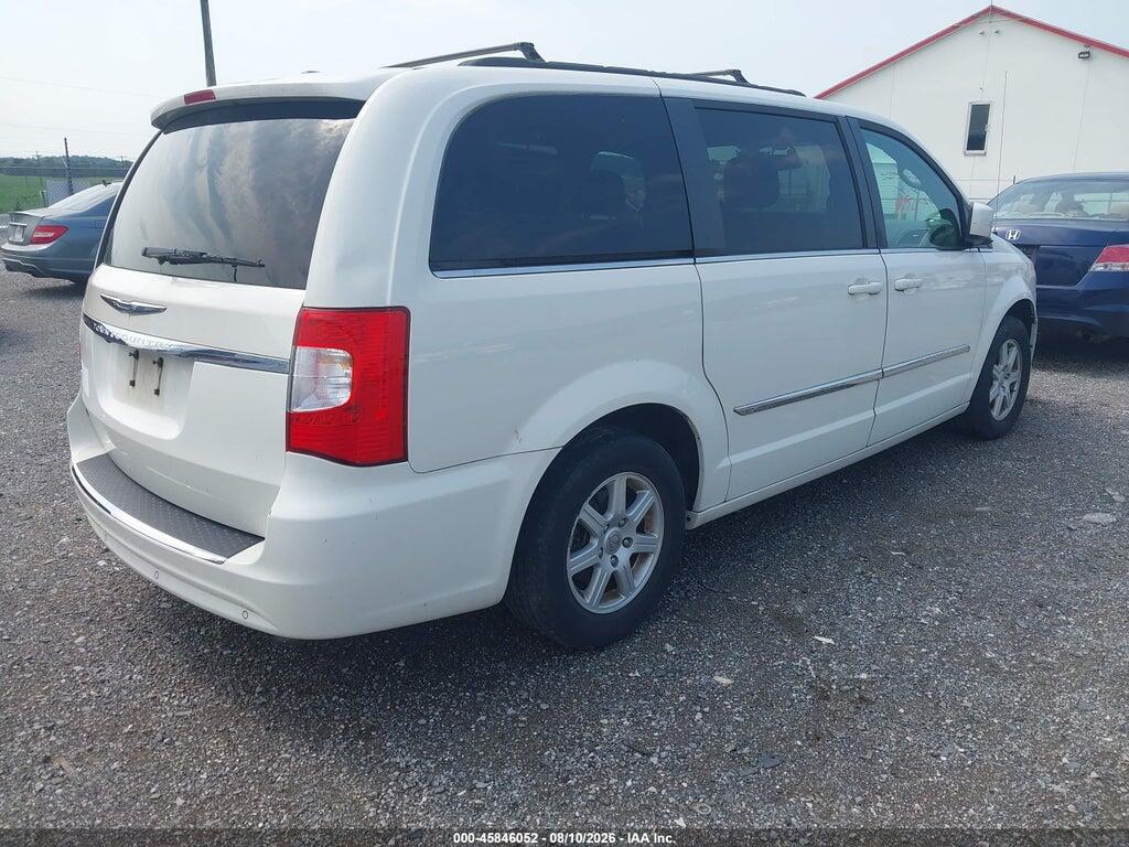 2A4RR5DG7BR723445 2011 CHRYSLER TOWN & COUNTRY photo no. 4