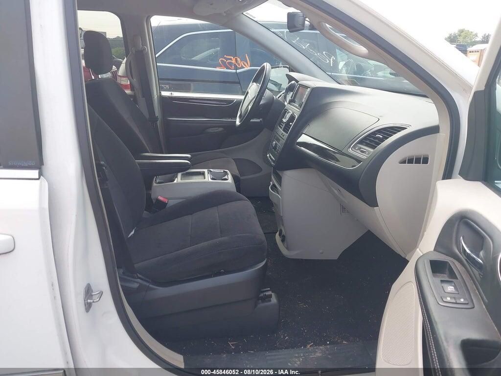 2A4RR5DG7BR723445 2011 CHRYSLER TOWN & COUNTRY photo no. 5