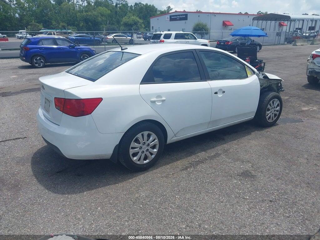 KNAFT4A23B5434487 2011 KIA FORTE photo no. 4