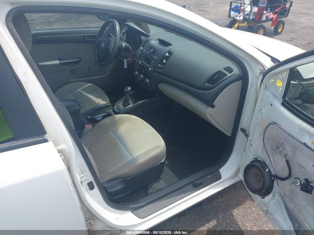 KNAFT4A23B5434487 2011 KIA FORTE photo no. 5