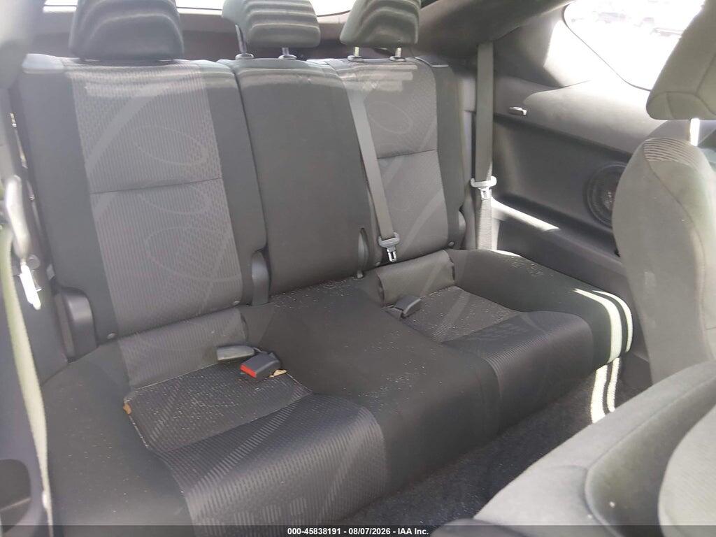 JTKJF5C72B3015375 2011 SCION TC photo no. 8