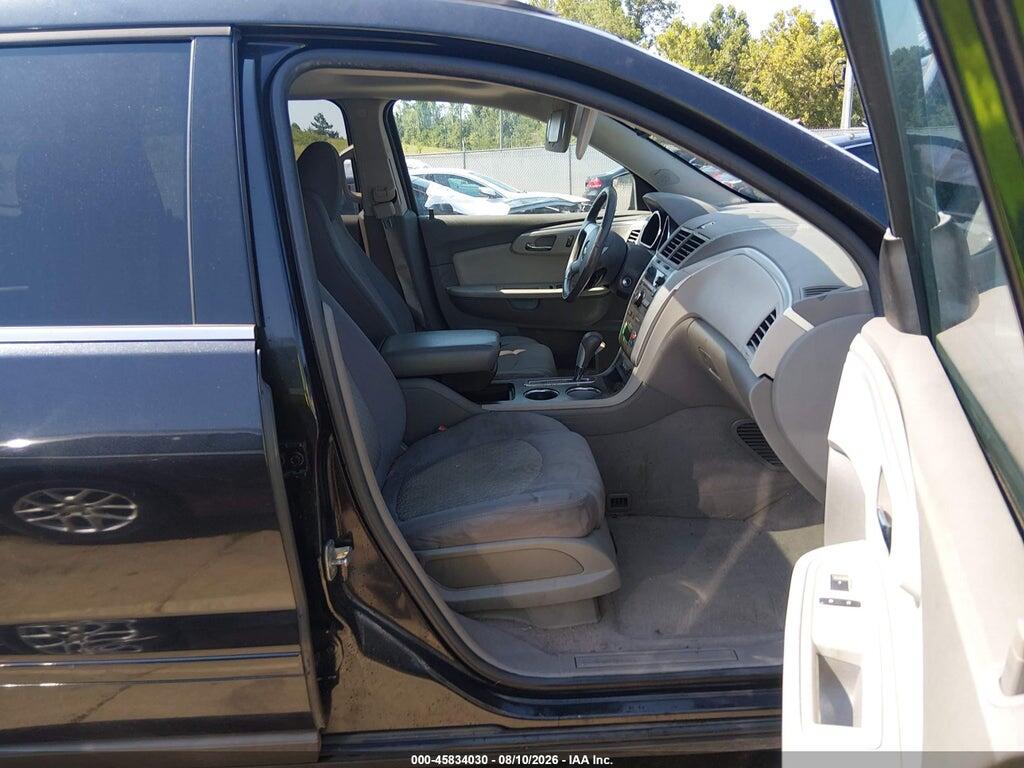 1GNKVJED7BJ186765 2011 CHEVROLET TRAVERSE photo no. 5