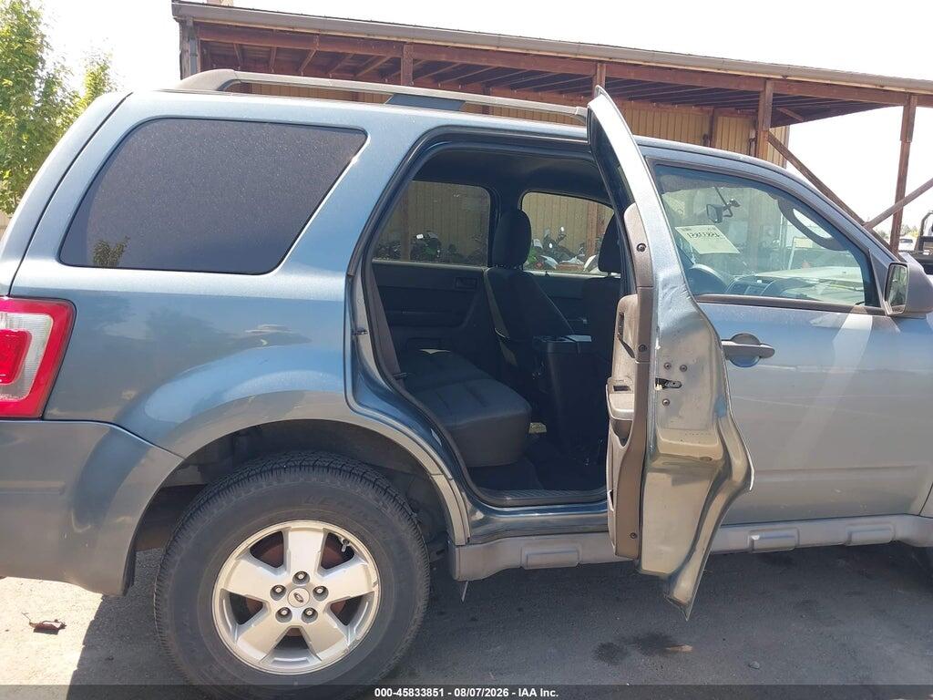 1FMCU0D77BKB66866 2011 FORD ESCAPE photo no. 8