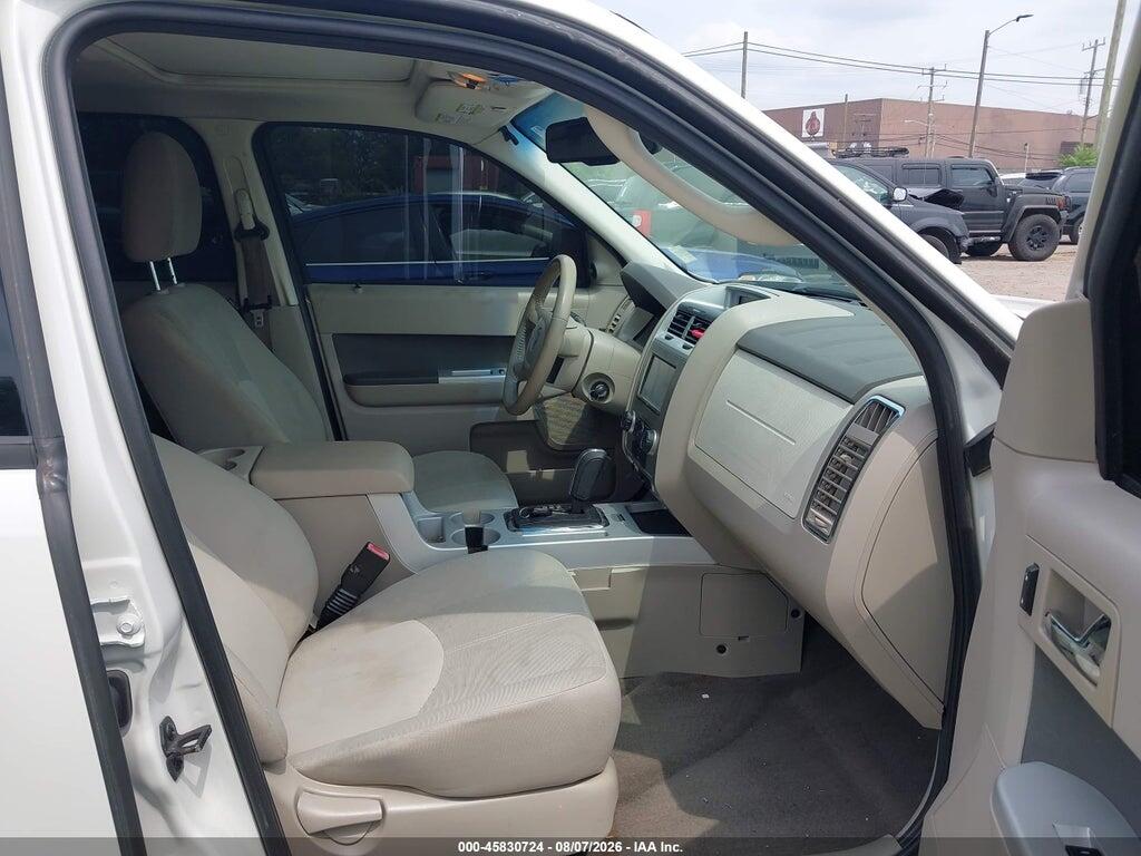 4M2CN8B74BKJ00983 2011 MERCURY MARINER photo no. 5