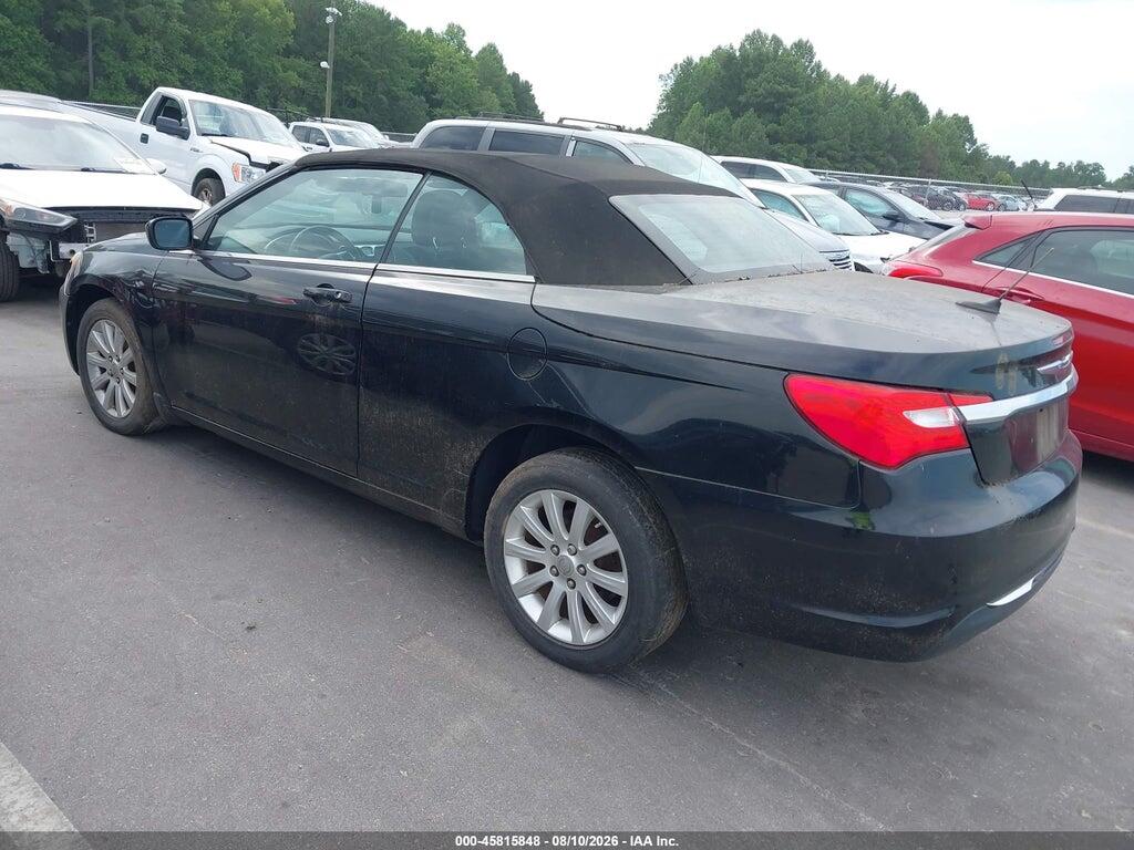 1C3BC2EG4BN529818 2011 CHRYSLER 200 photo no. 3