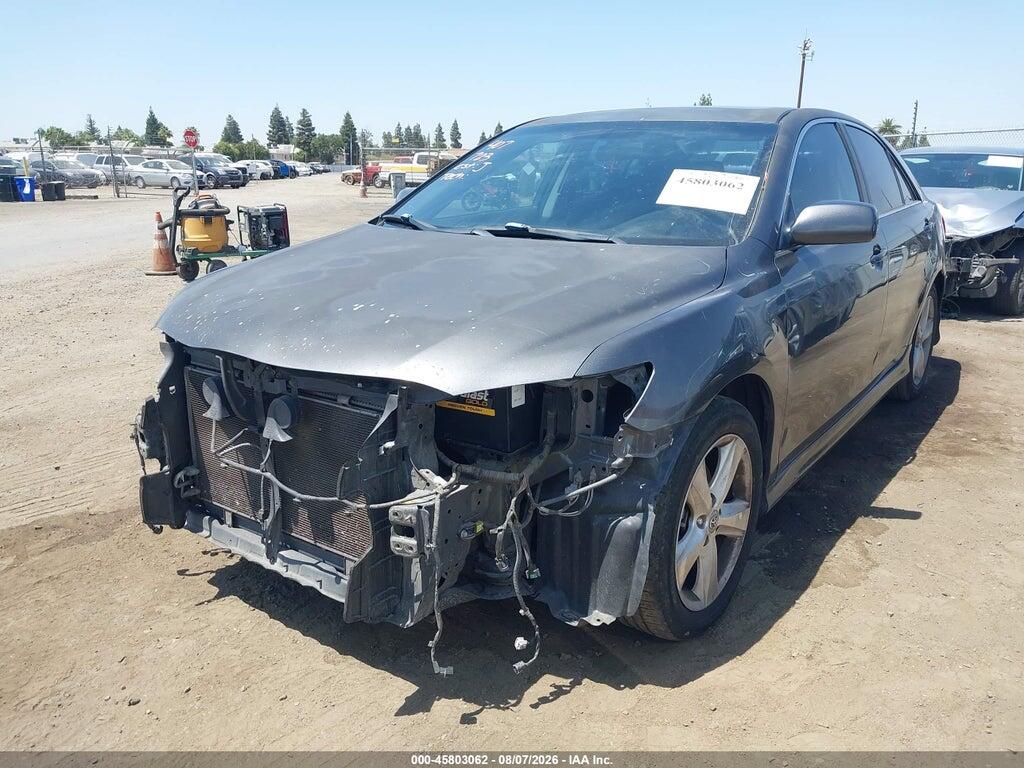 4T1BF3EK1BU622732 2011 TOYOTA CAMRY photo no. 2