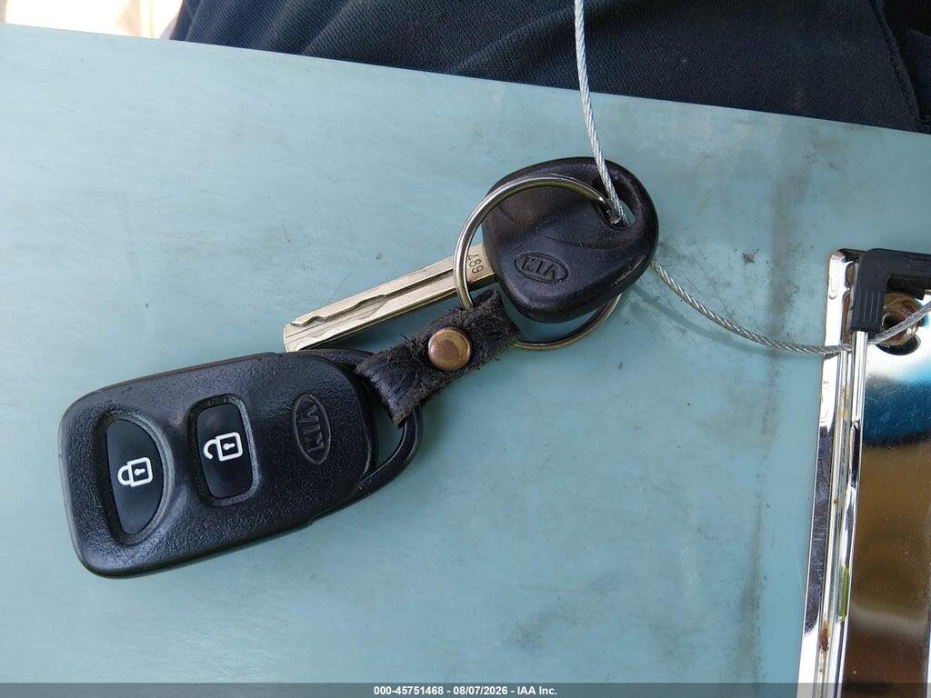 5XYKT3A14BG109406 2011 KIA SORENTO photo no. 11