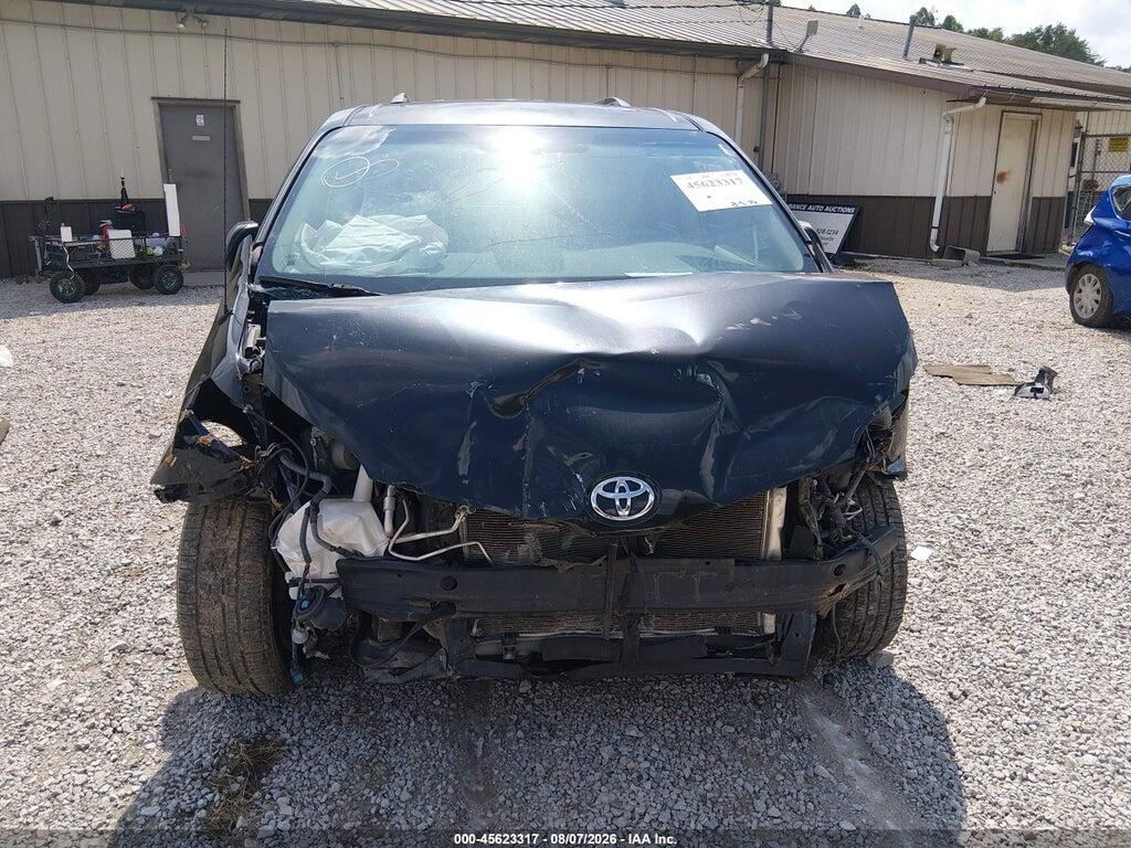 5TDYK3DC3BS004143 2011 TOYOTA SIENNA photo no. 12