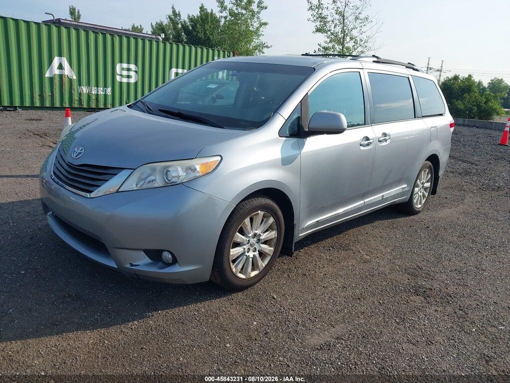 5TDDK3DC6CS034088 2012 TOYOTA SIENNA photo no. 2