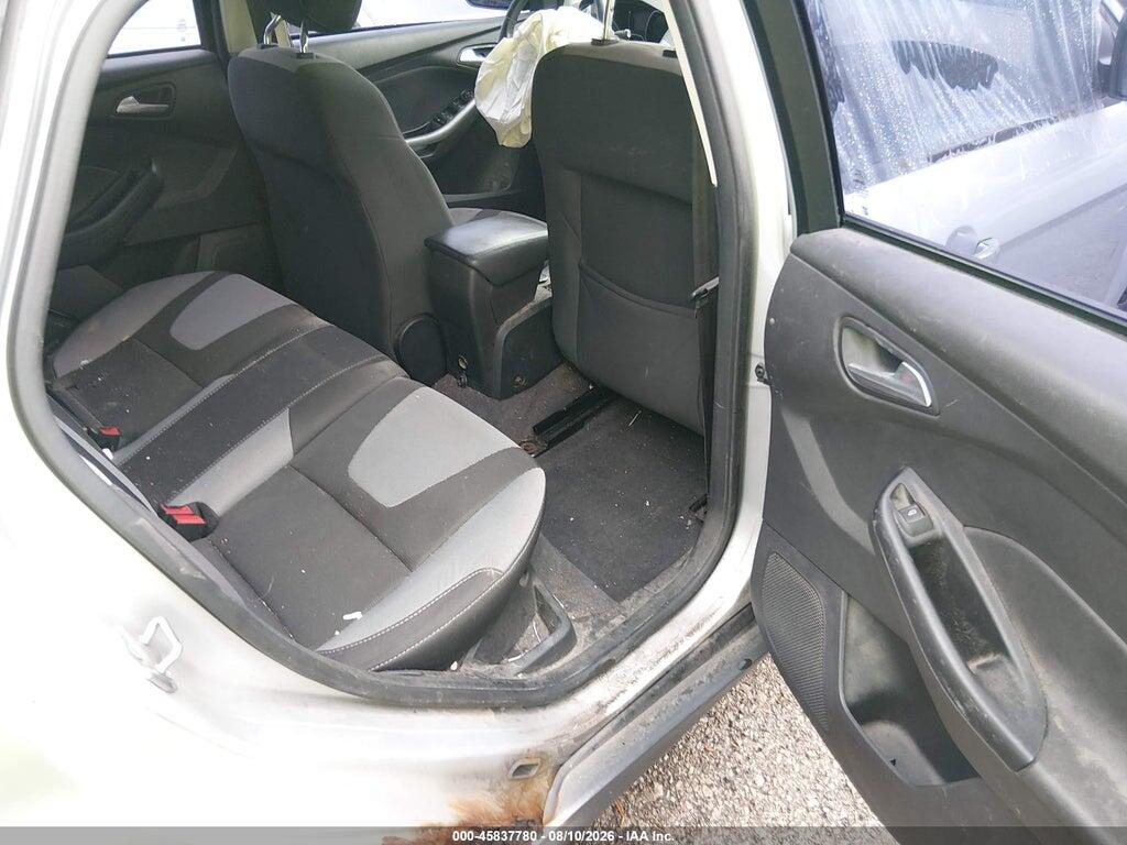 1FAHP3K28CL240663 2012 FORD FOCUS photo no. 8