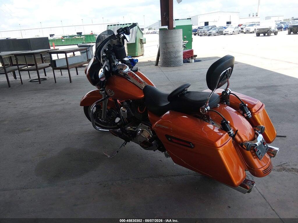 1HD1KBM14CB627675 2012 HARLEY-DAVIDSON FLHX photo no. 3