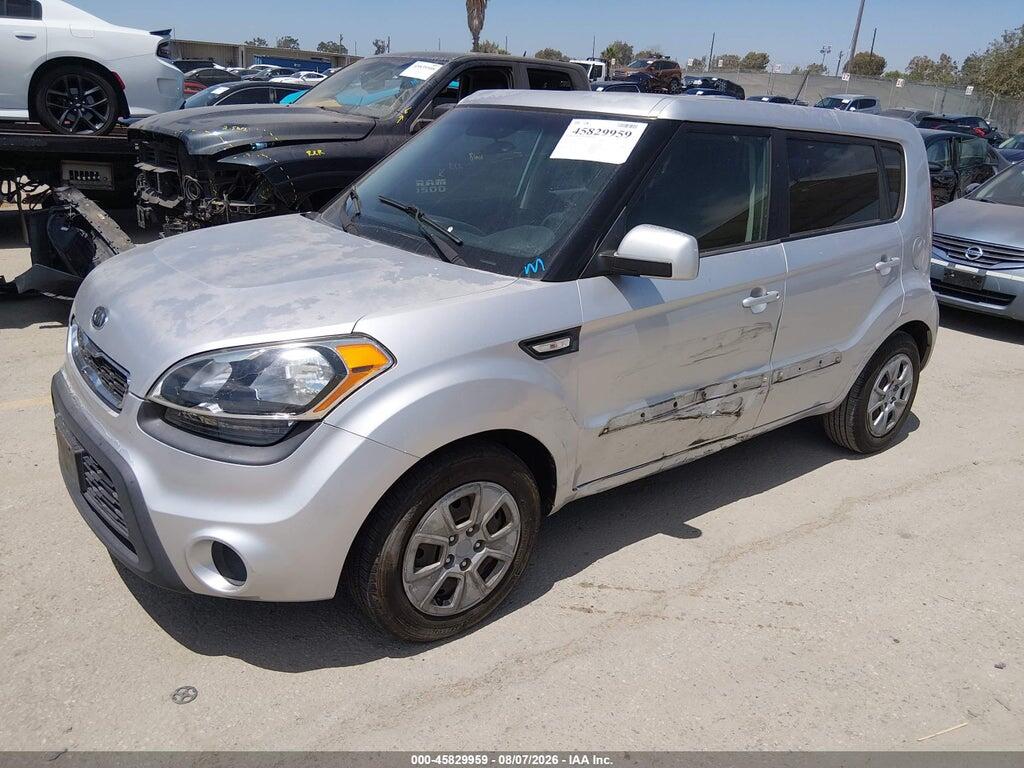 KNDJT2A51C7477128 2012 KIA SOUL photo no. 2