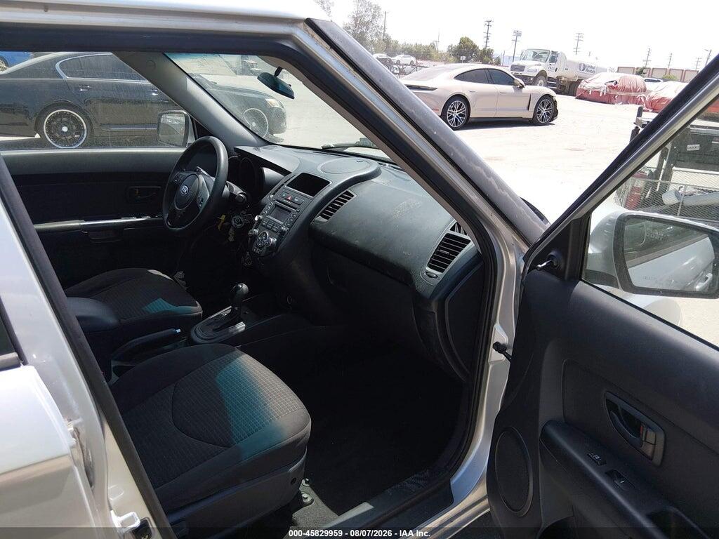 KNDJT2A51C7477128 2012 KIA SOUL photo no. 5