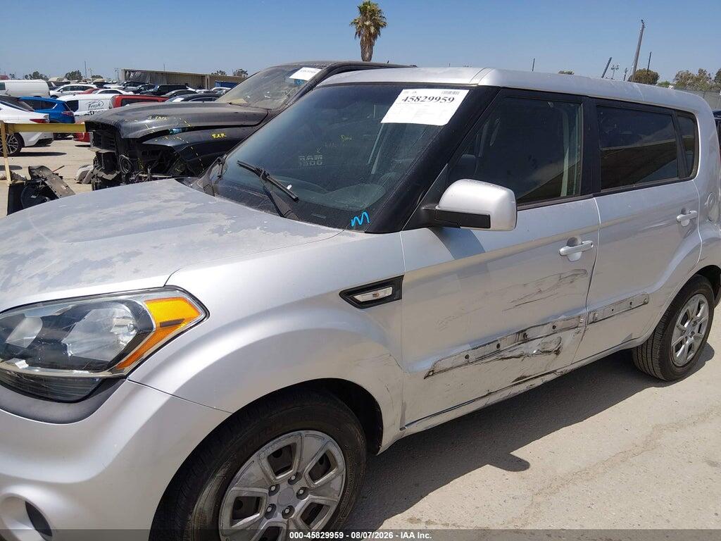 KNDJT2A51C7477128 2012 KIA SOUL photo no. 6
