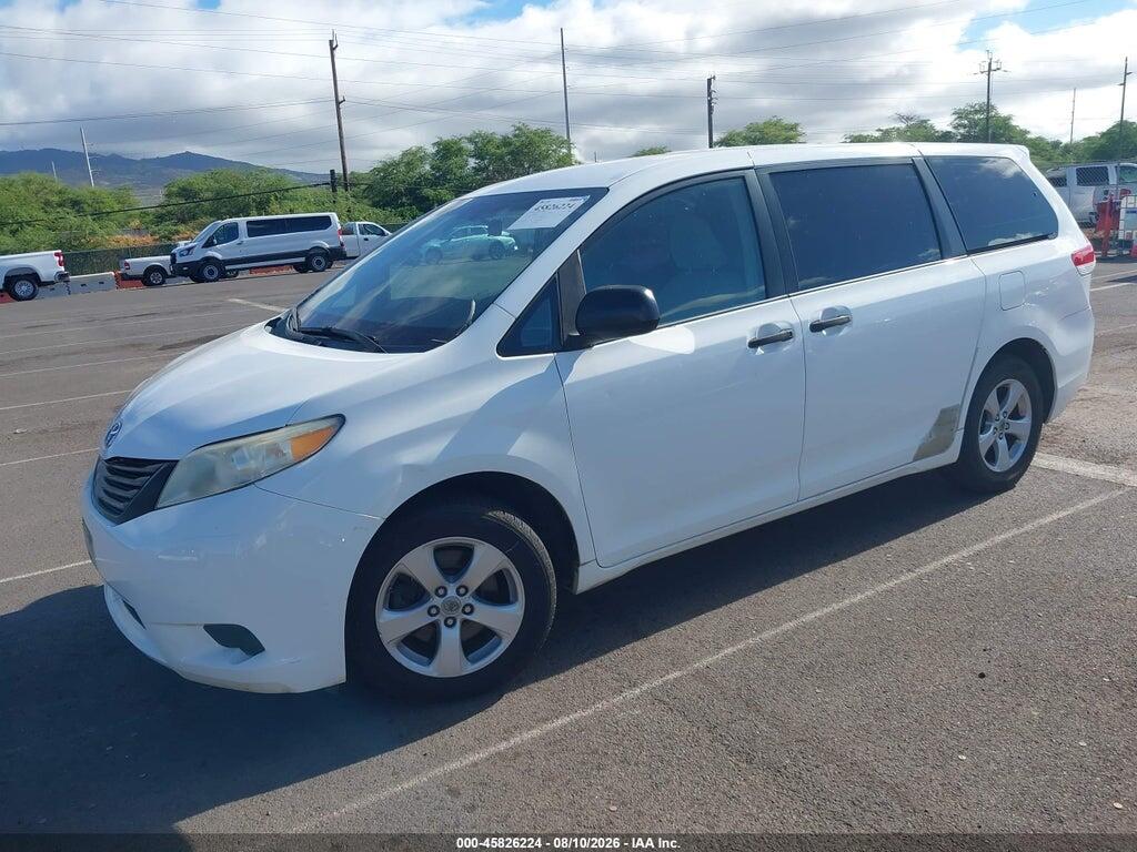 5TDKA3DC7CS015978 2012 TOYOTA SIENNA photo no. 2