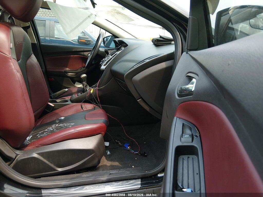 1FAHP3K21CL233036 2012 FORD FOCUS photo no. 5
