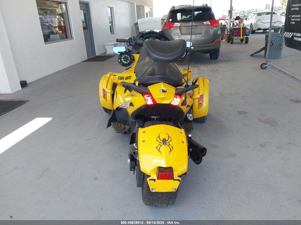 2BXNCBC18DV000781 2013 CAN-AM SPYDER ROADSTER photo no. 6