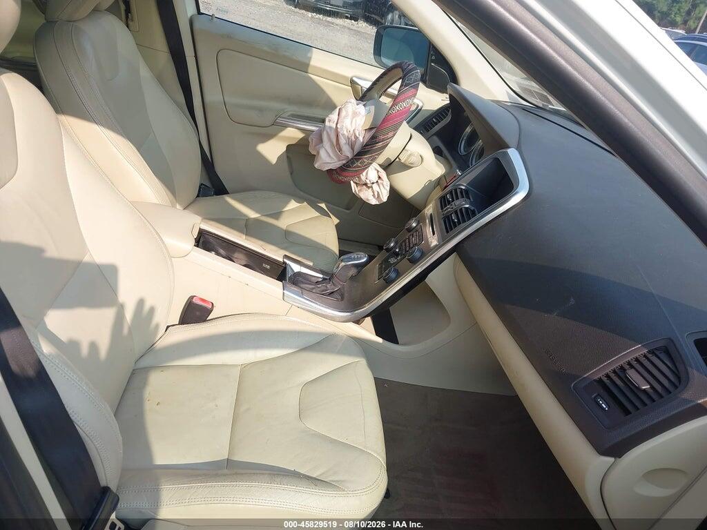 YV4952DL0D2372132 2013 VOLVO XC60 photo no. 5