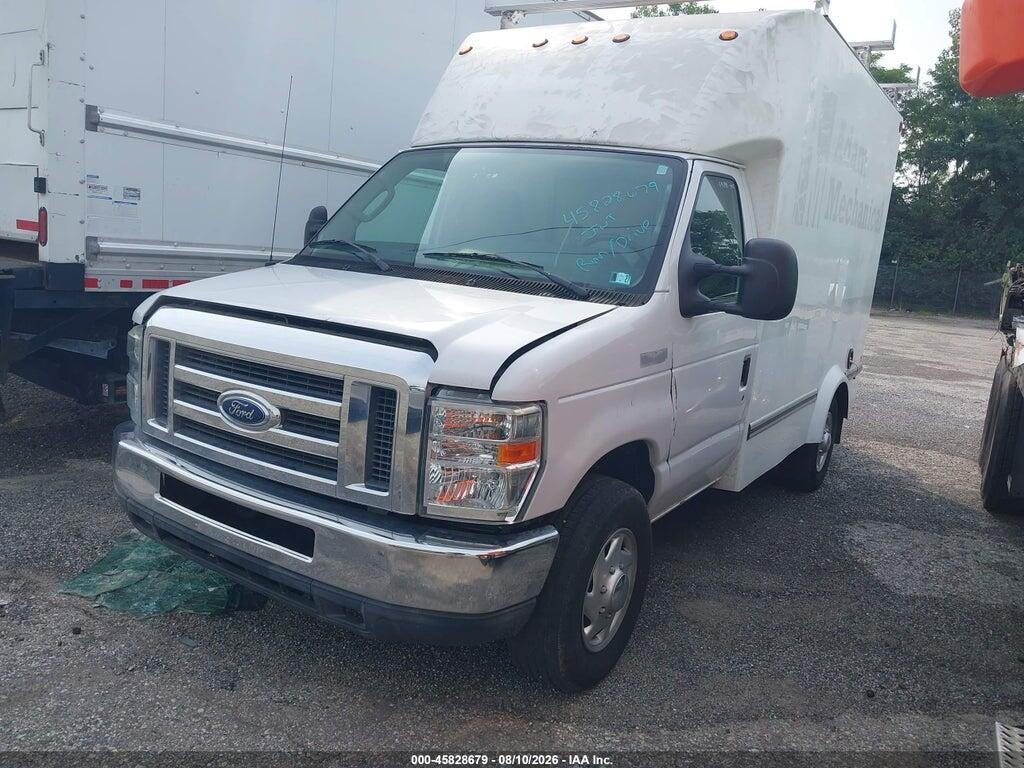 1FDWE3FL7DDA02630 2013 FORD E-350 CUTAWAY photo no. 2