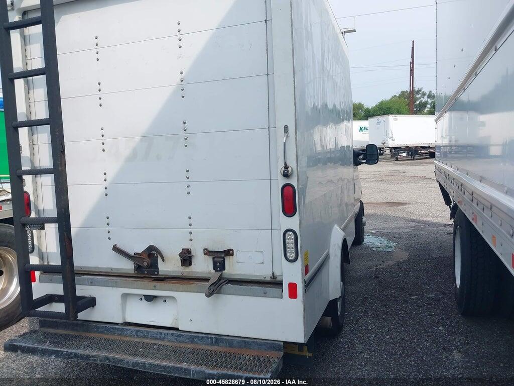 1FDWE3FL7DDA02630 2013 FORD E-350 CUTAWAY photo no. 4