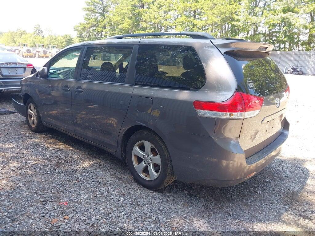 5TDKK3DC0DS321998 2013 TOYOTA SIENNA photo no. 3