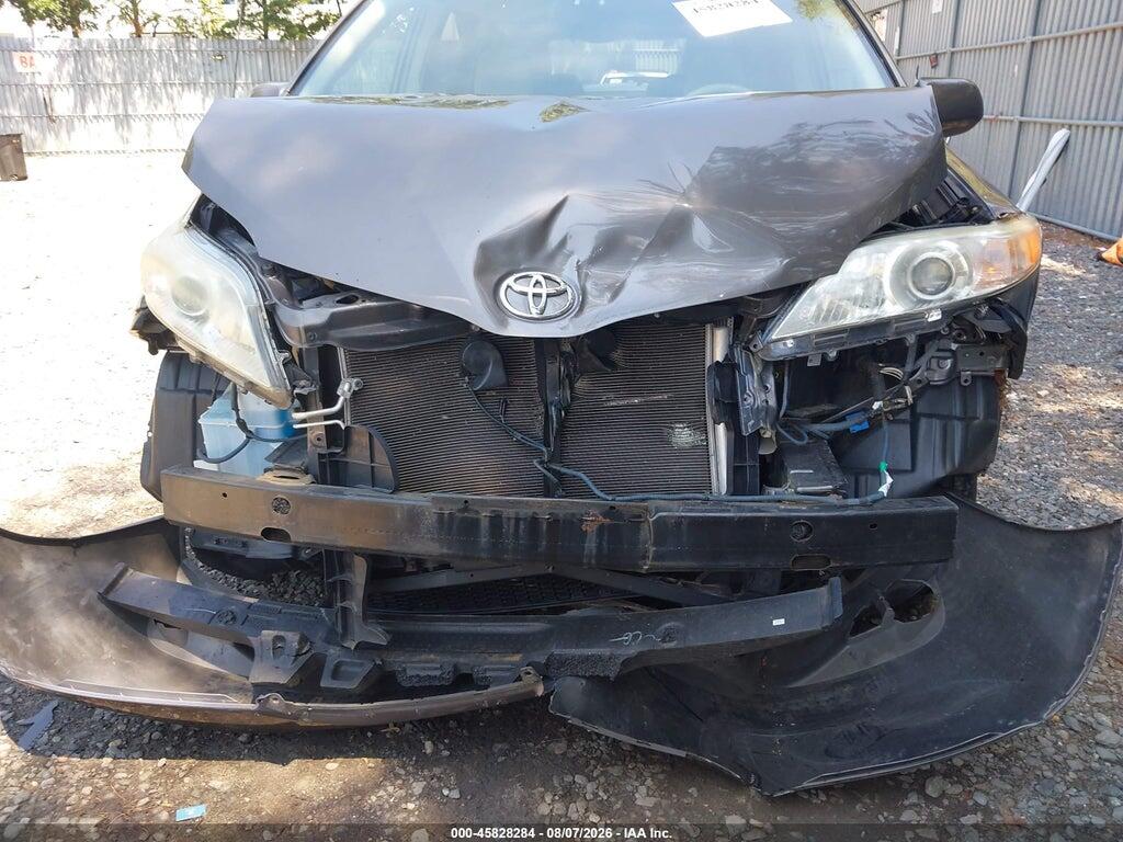 5TDKK3DC0DS321998 2013 TOYOTA SIENNA photo no. 6
