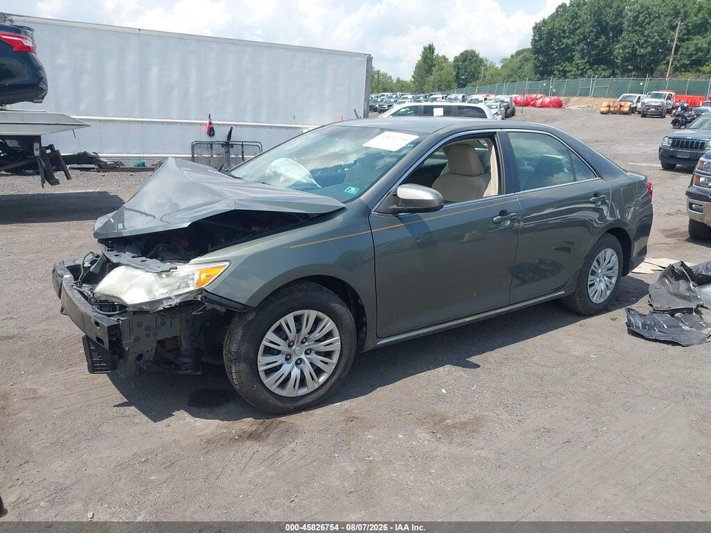 4T1BF1FK2DU685358 2013 TOYOTA CAMRY photo no. 2