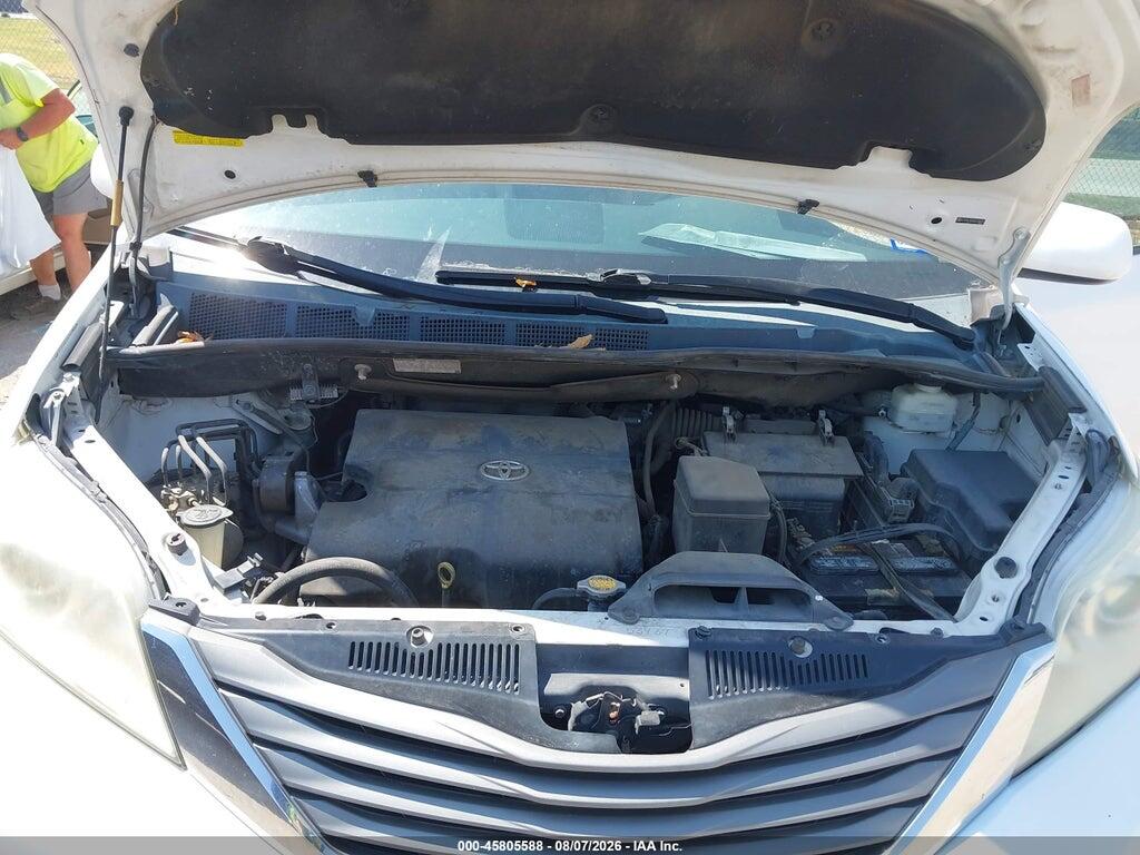 5TDYK3DC8DS298805 2013 TOYOTA SIENNA photo no. 10