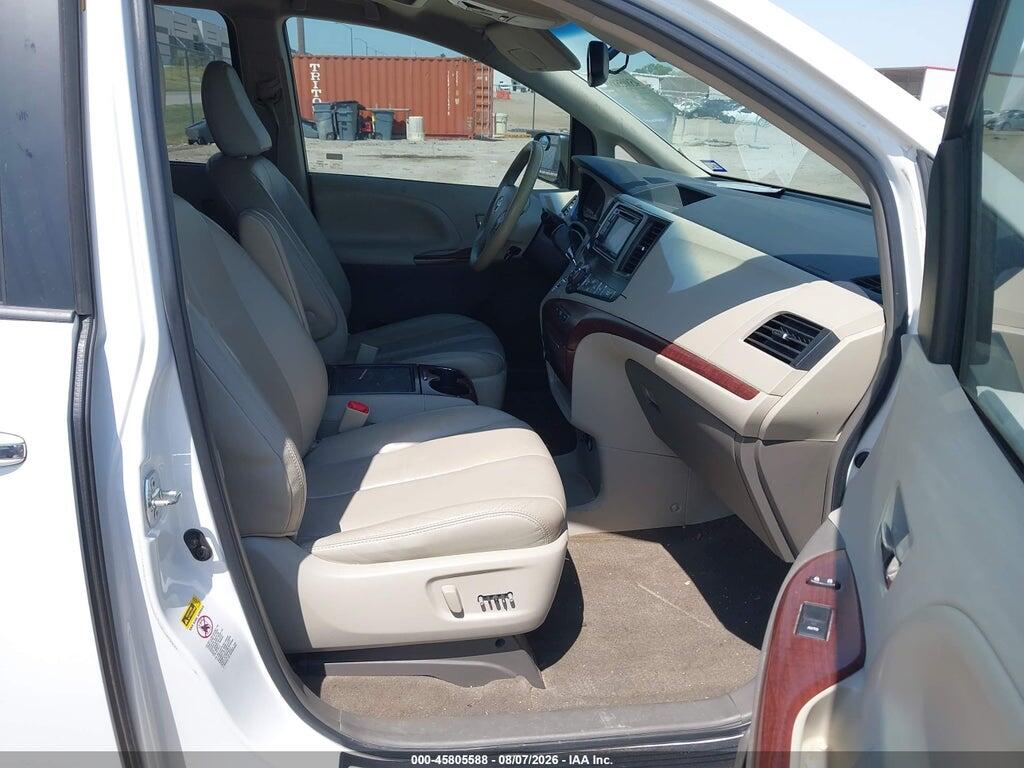 5TDYK3DC8DS298805 2013 TOYOTA SIENNA photo no. 5