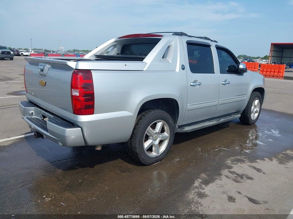 3GNTKFE7XDG297724 2013 CHEVROLET AVALANCHE photo no. 4