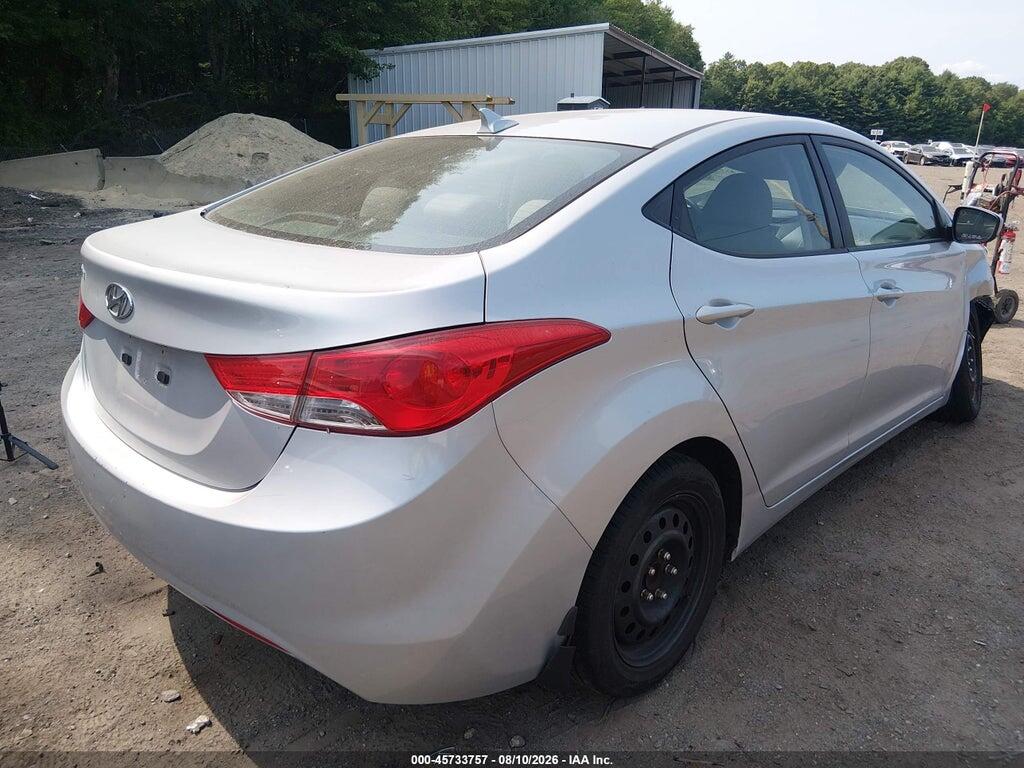 5NPDH4AE8DH160115 2013 HYUNDAI ELANTRA photo no. 4