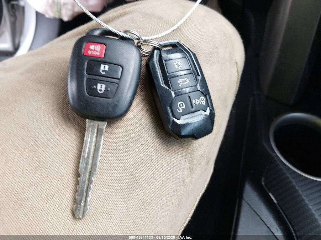 2T3ZFREV4EW112897 2014 TOYOTA RAV4 photo no. 11