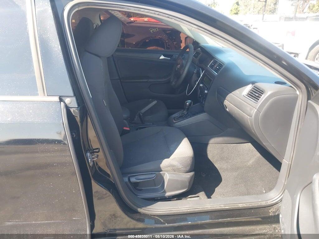 3VW2K7AJ3EM388619 2014 VOLKSWAGEN JETTA photo no. 5