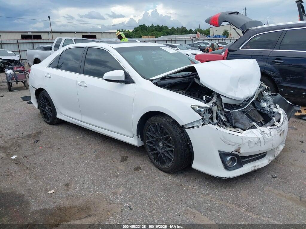 4T1BF1FK1EU733255 2014 TOYOTA CAMRY photo no. 1