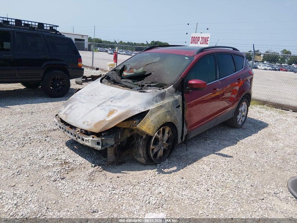 1FMCU0GX8EUC27680 2014 FORD ESCAPE photo no. 2