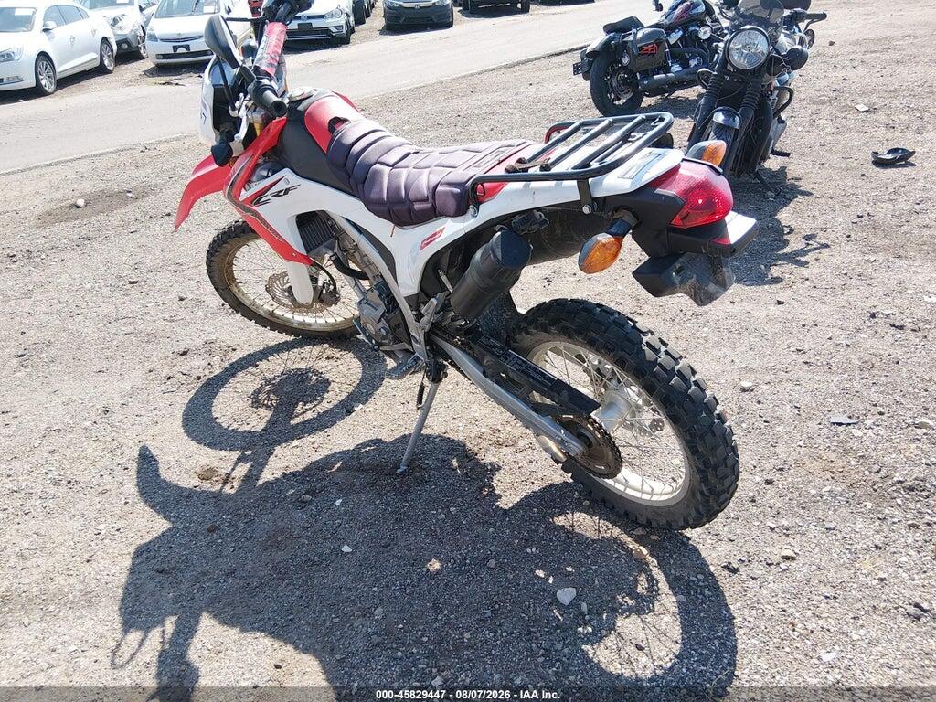 MLHMD3812E5101858 2014 HONDA CRF250 photo no. 3