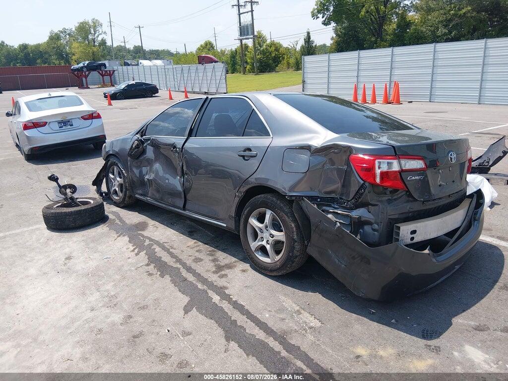 4T1BF1FK3EU357819 2014 TOYOTA CAMRY photo no. 3