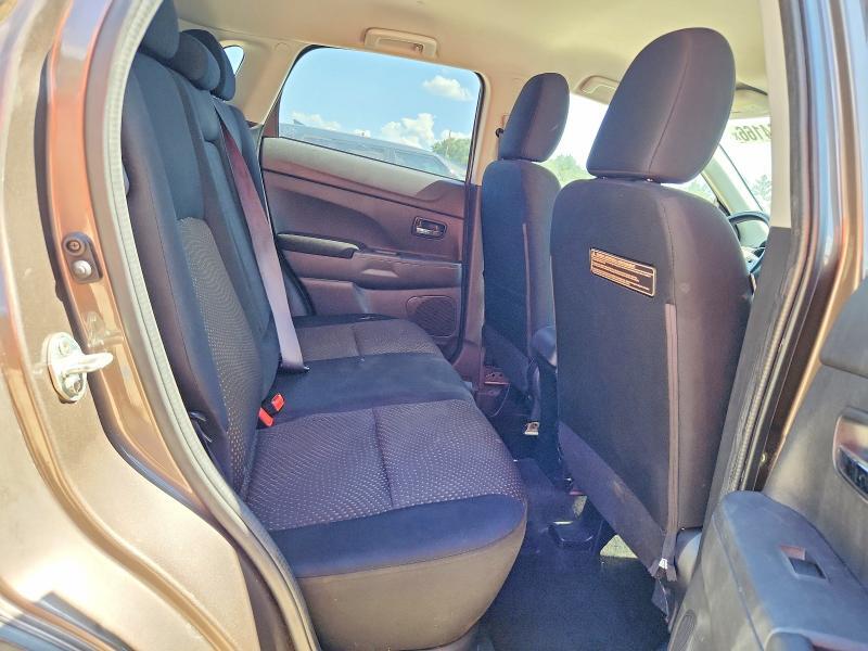2016 MITSUBISHI OUTLANDER SPORT ES — Фото 11 из 13