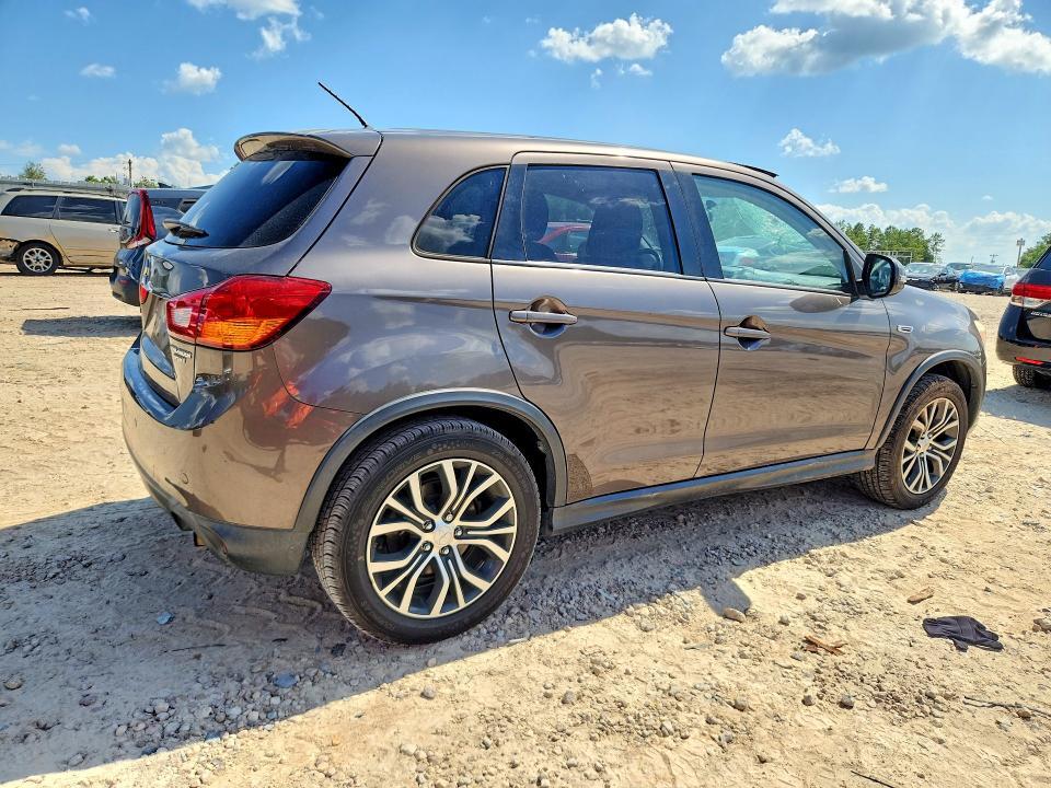 2016 MITSUBISHI OUTLANDER SPORT ES — Фото 3 из 13