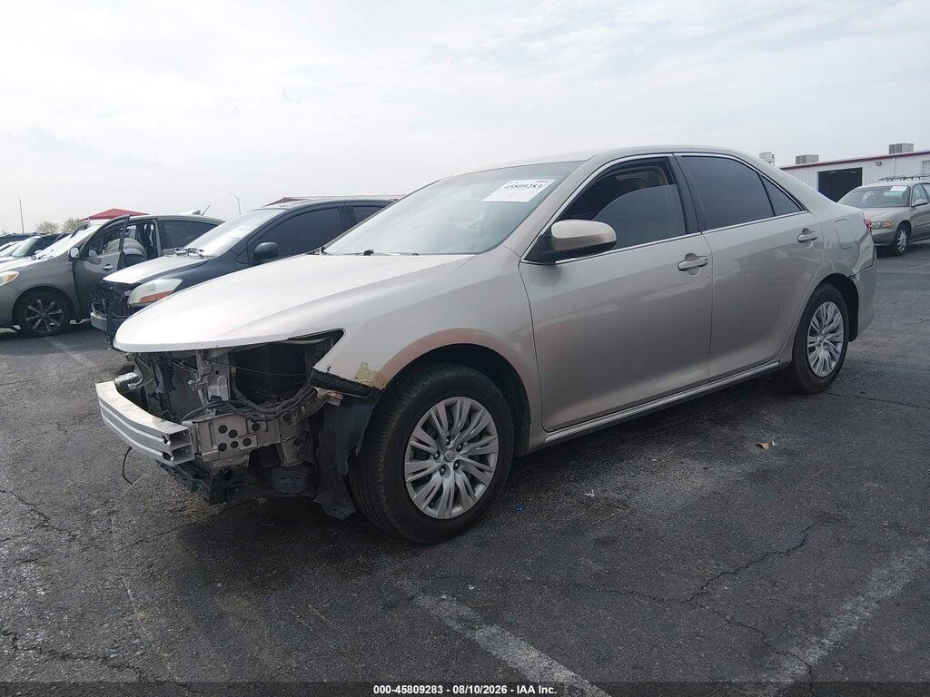 4T1BF1FK3EU415069 2014 TOYOTA CAMRY photo no. 2
