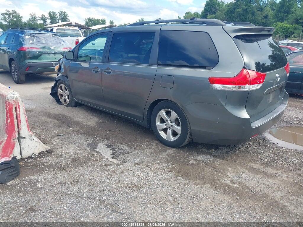 5TDKK3DC4ES524829 2014 TOYOTA SIENNA photo no. 3