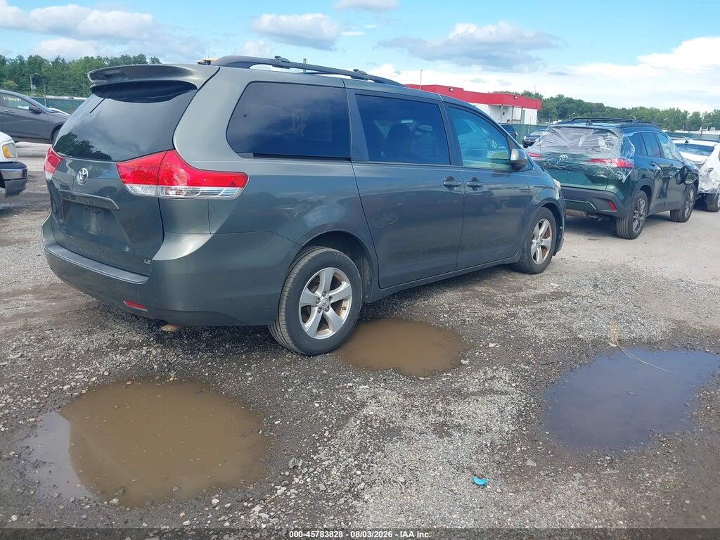 5TDKK3DC4ES524829 2014 TOYOTA SIENNA photo no. 4
