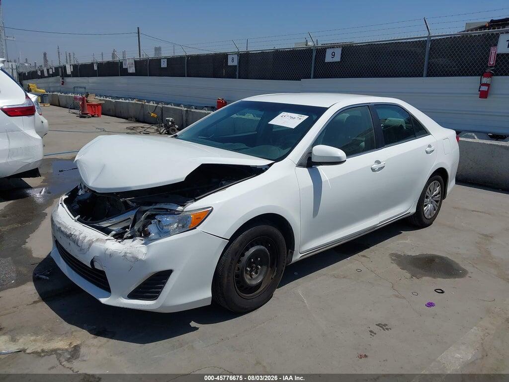 4T4BF1FK6ER426685 2014 TOYOTA CAMRY photo no. 2