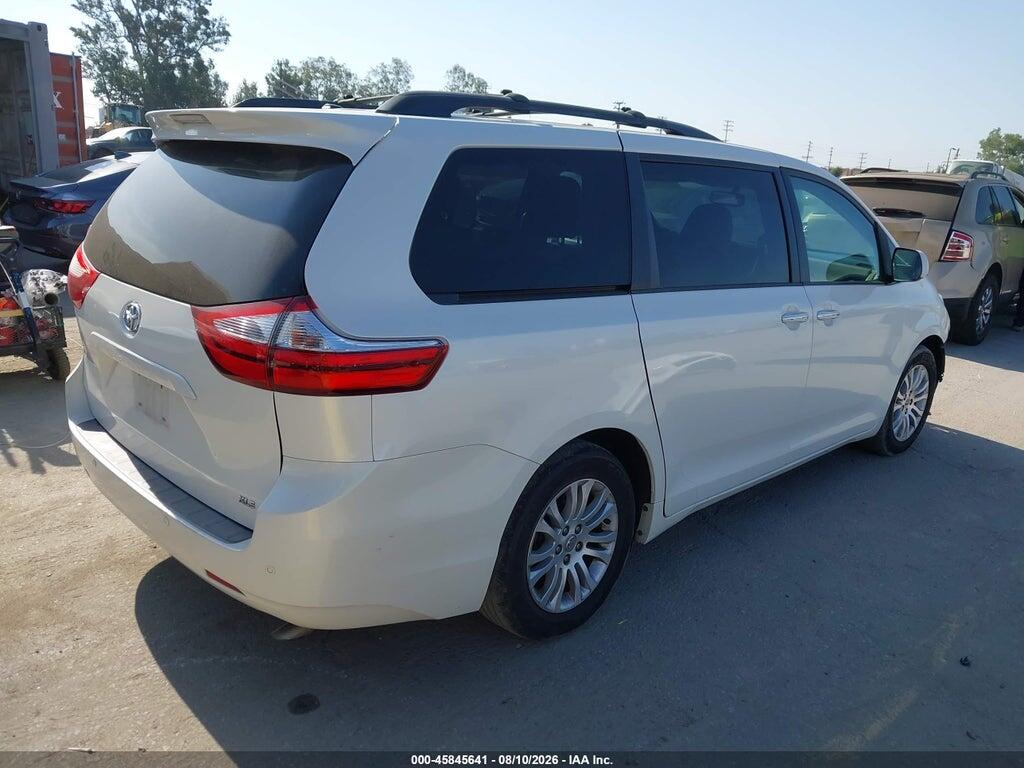 5TDYK3DC1FS654983 2015 TOYOTA SIENNA photo no. 4