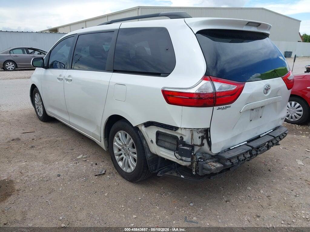 5TDYK3DCXFS589745 2015 TOYOTA SIENNA photo no. 3