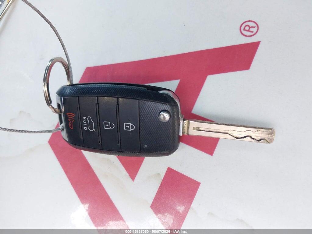 KNDJP3A51F7183002 2015 KIA SOUL photo no. 11