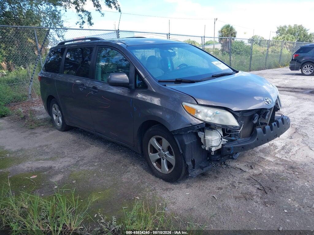 5TDKK3DC8FS640052 2015 TOYOTA SIENNA photo no. 1