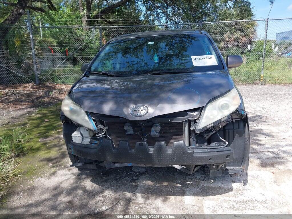 5TDKK3DC8FS640052 2015 TOYOTA SIENNA photo no. 6